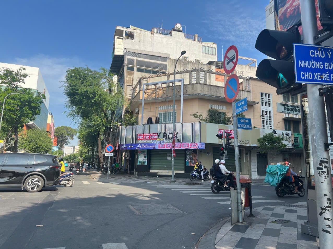 Cho thuê nhà góc Nguyễn Trãi – Tôn Thất Tùng, Quận 1